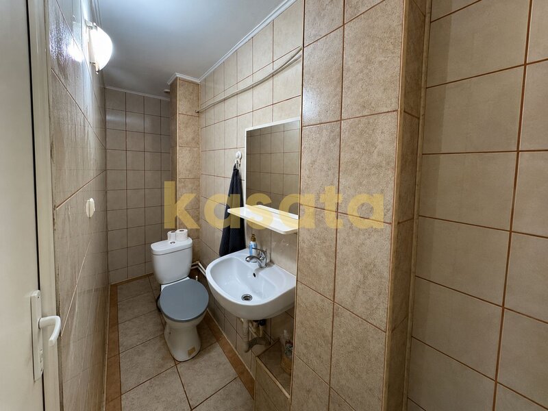 Basarabia, Metrou, National Arena, ap. 3 camere 1984, 67 mp, centrala proprie.